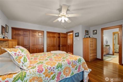 81 N Fawn Drive Hoodsport WA 98548