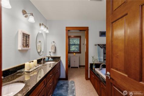 81 N Fawn Drive Hoodsport WA 98548