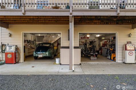 81 N Fawn Drive Hoodsport WA 98548