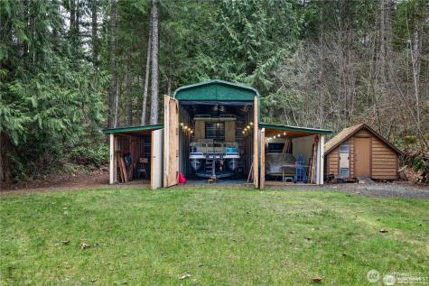 81 N Fawn Drive Hoodsport WA 98548