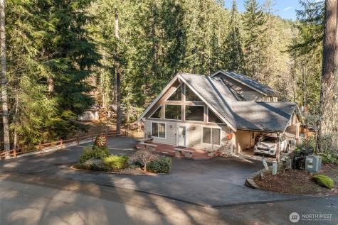 81 N Fawn Drive Hoodsport WA 98548
