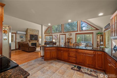 81 N Fawn Drive Hoodsport WA 98548