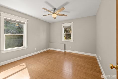 109 S 5th St Alley Roslyn WA 98941