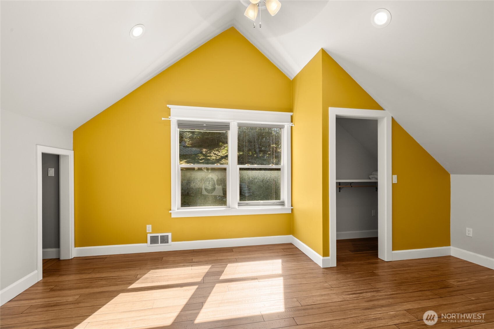 109 S 5th Street Alley Roslyn WA 98941