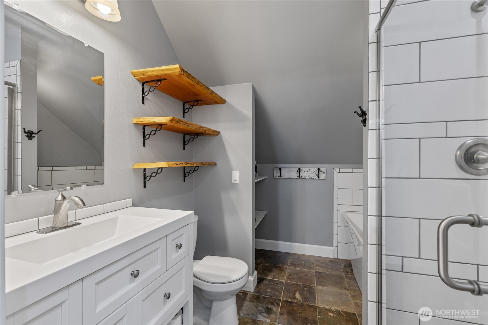 109 S 5th Street Alley Roslyn WA 98941