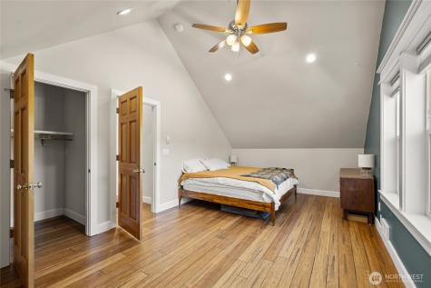 109 S 5th St Alley Roslyn WA 98941