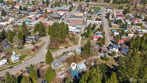 109 S 5th St Alley Roslyn WA 98941