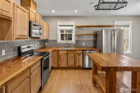 109 S 5th St Alley Roslyn WA 98941