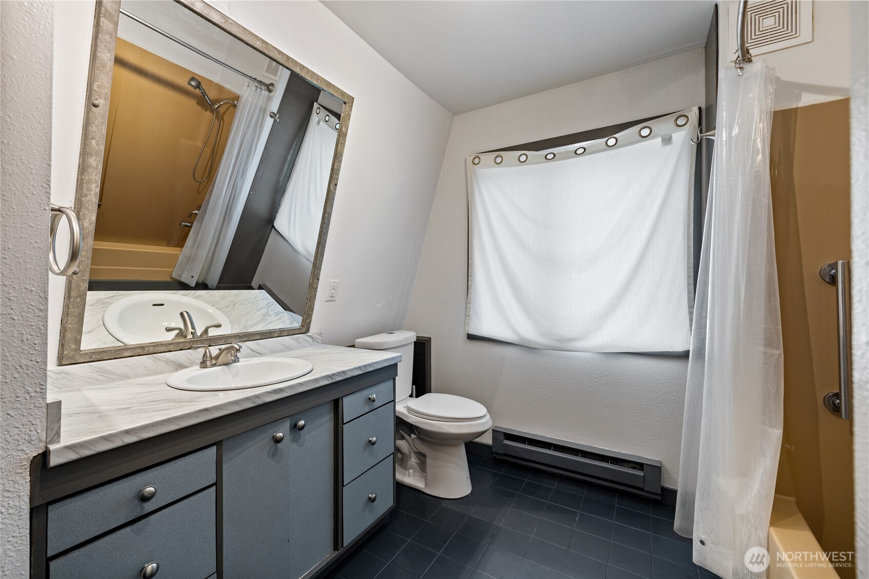 23069 Ryen Drive NW Poulsbo WA 98370