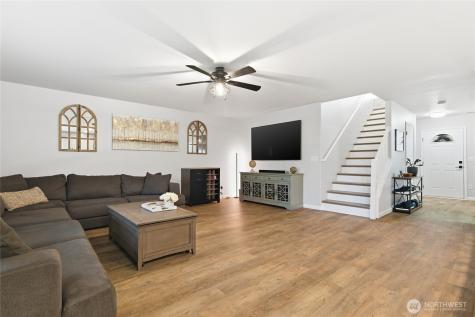 33229 43rd Place S Federal Way WA 98001