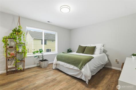 33229 43rd Place S Federal Way WA 98001
