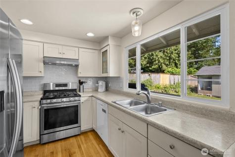 11901 29th Street NE Lake Stevens WA 98258