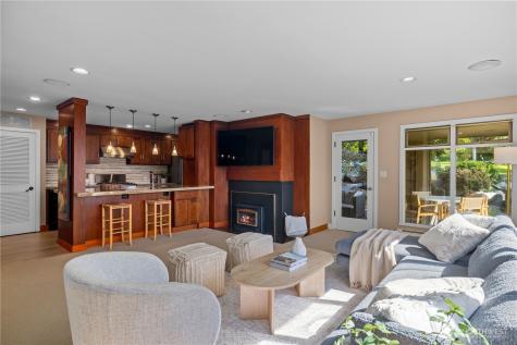 24302 116th Avenue W Woodway WA 98020