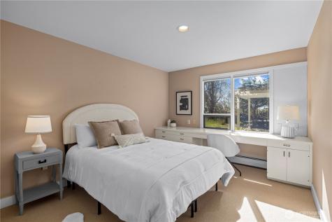 24302 116th Avenue W Woodway WA 98020