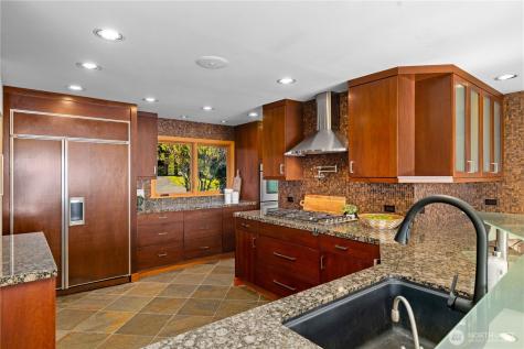 24302 116th Avenue W Woodway WA 98020