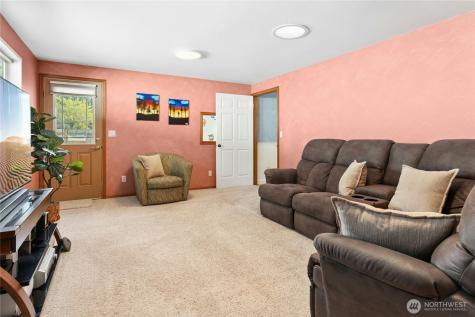 18204 59th Place W Lynnwood WA 98037