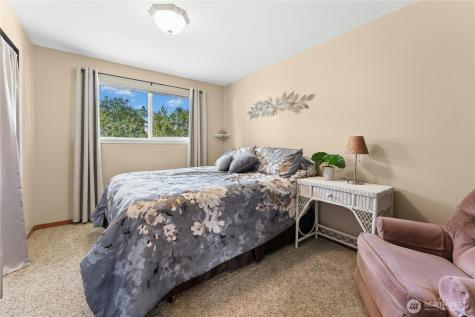 18204 59th Place W Lynnwood WA 98037