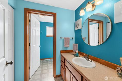 18204 59th Place W Lynnwood WA 98037