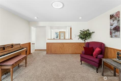 18204 59th Place W Lynnwood WA 98037