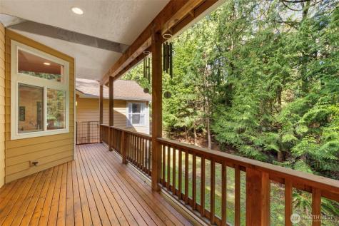 102 Olympic Lane Port Ludlow WA 98365