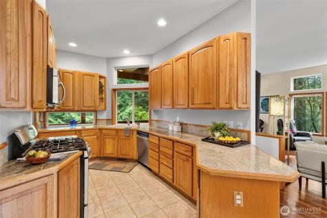 102 Olympic Lane Port Ludlow WA 98365