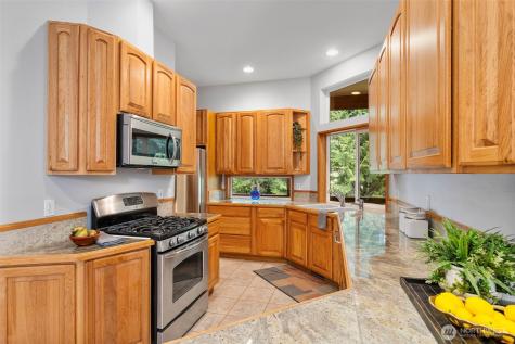 102 Olympic Lane Port Ludlow WA 98365
