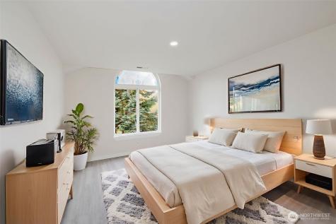 19546 23rd Avenue NE Poulsbo WA 98370