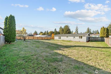 908 139th St E Tacoma WA 98445