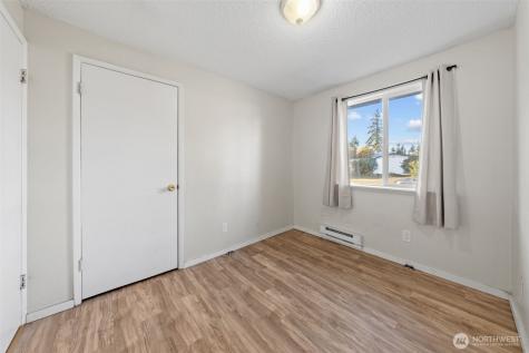 908 139th St E Tacoma WA 98445