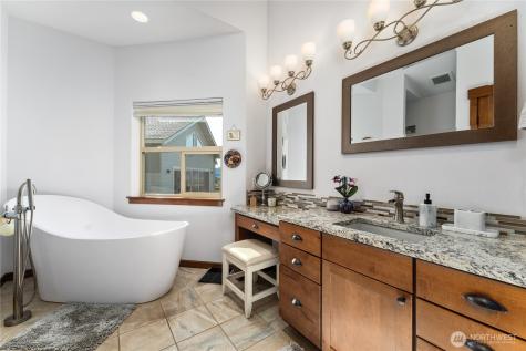 449 Lakayuse Road Manson WA 98831