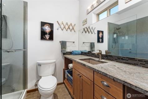 449 Lakayuse Road Manson WA 98831