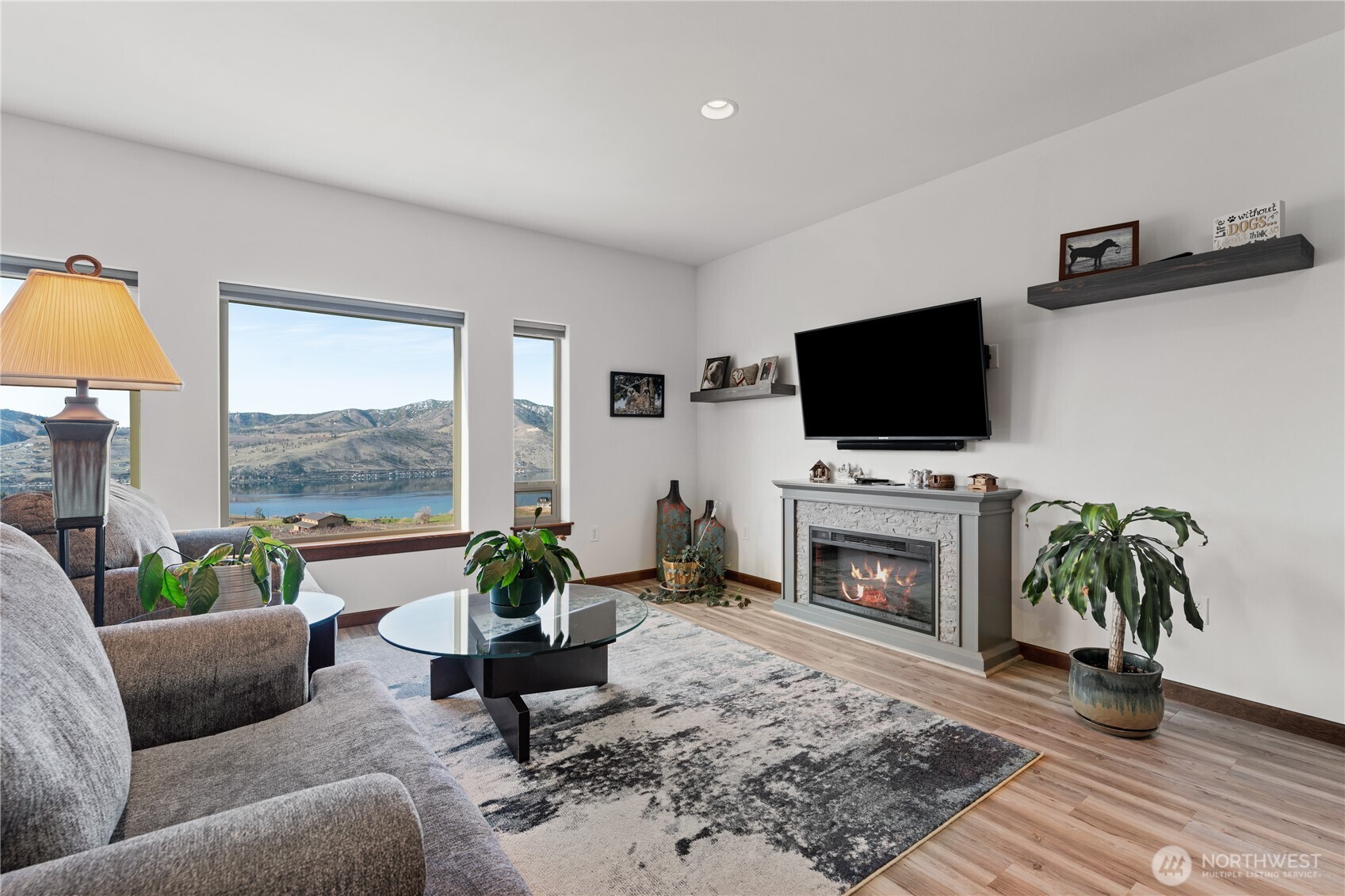 449 Lakayuse Road Manson WA 98831
