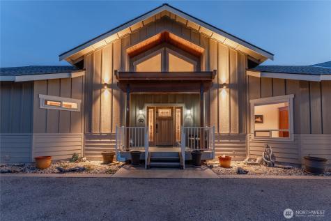 449 Lakayuse Road Manson WA 98831