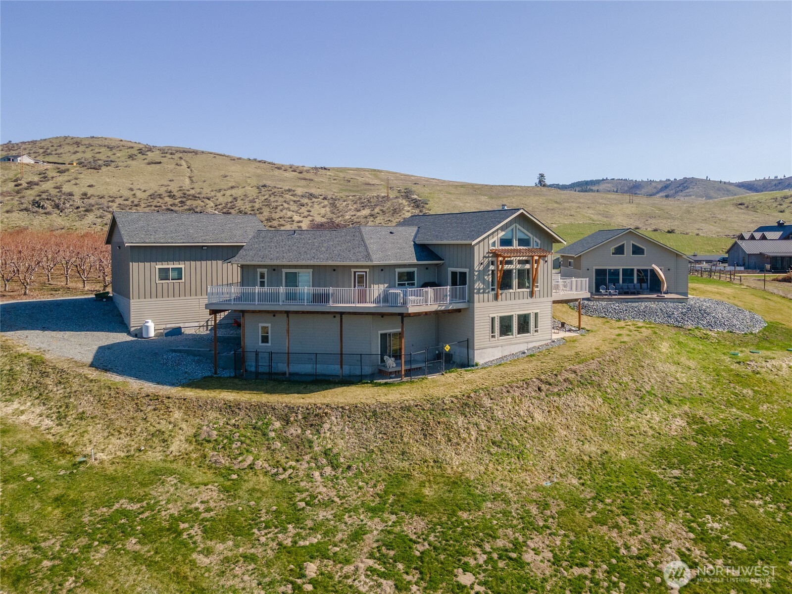 449 Lakayuse Road Manson WA 98831