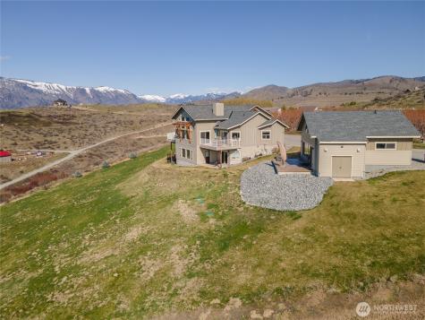 449 Lakayuse Road Manson WA 98831