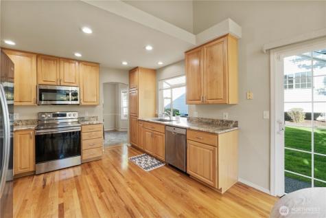 23874 140th Lane SE Kent WA 98042