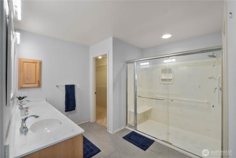 23874 140th Lane SE Kent WA 98042