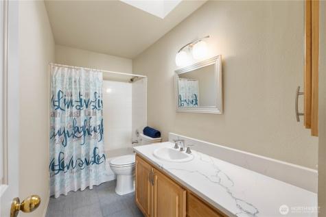 23874 140th Lane SE Kent WA 98042