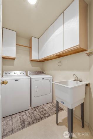 23874 140th Lane SE Kent WA 98042