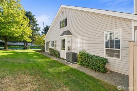 23874 140th Lane SE Kent WA 98042