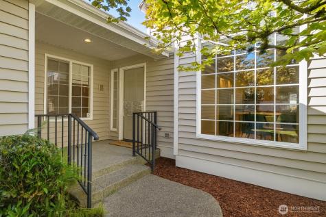 23874 140th Lane SE Kent WA 98042