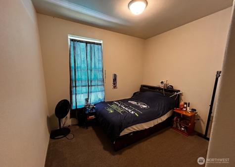 1720 Maple Lane Kent WA 98031