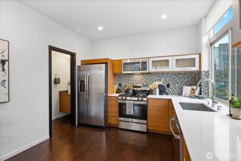 206 22nd Avenue Seattle WA 98122