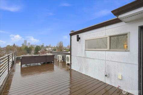 206 22nd Avenue Seattle WA 98122