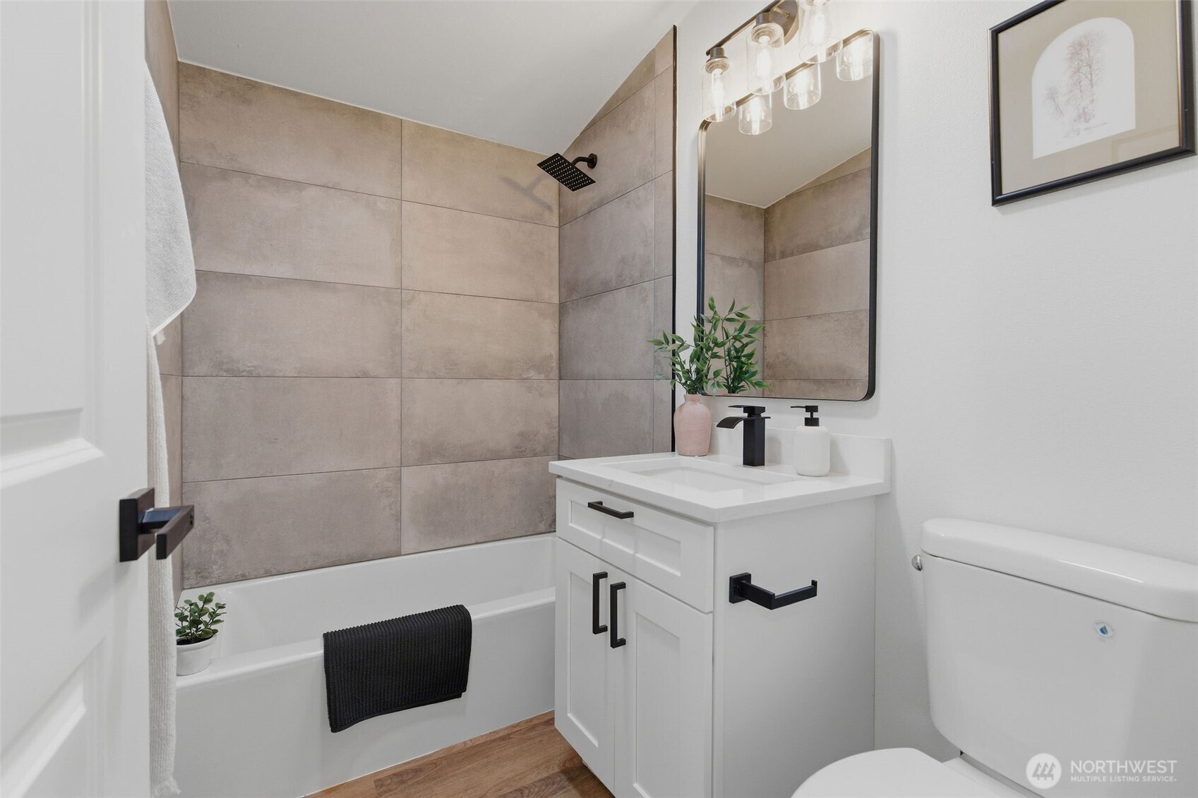 8102 Oakridge Drive SW Lakewood WA 98498