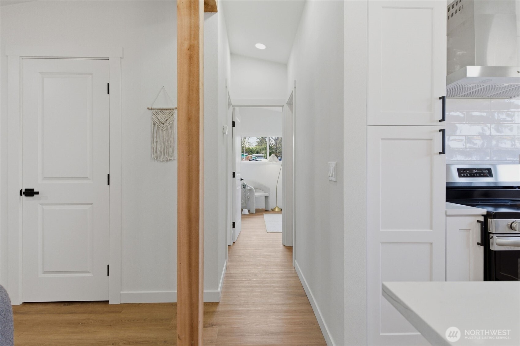 8102 Oakridge Drive SW Lakewood WA 98498