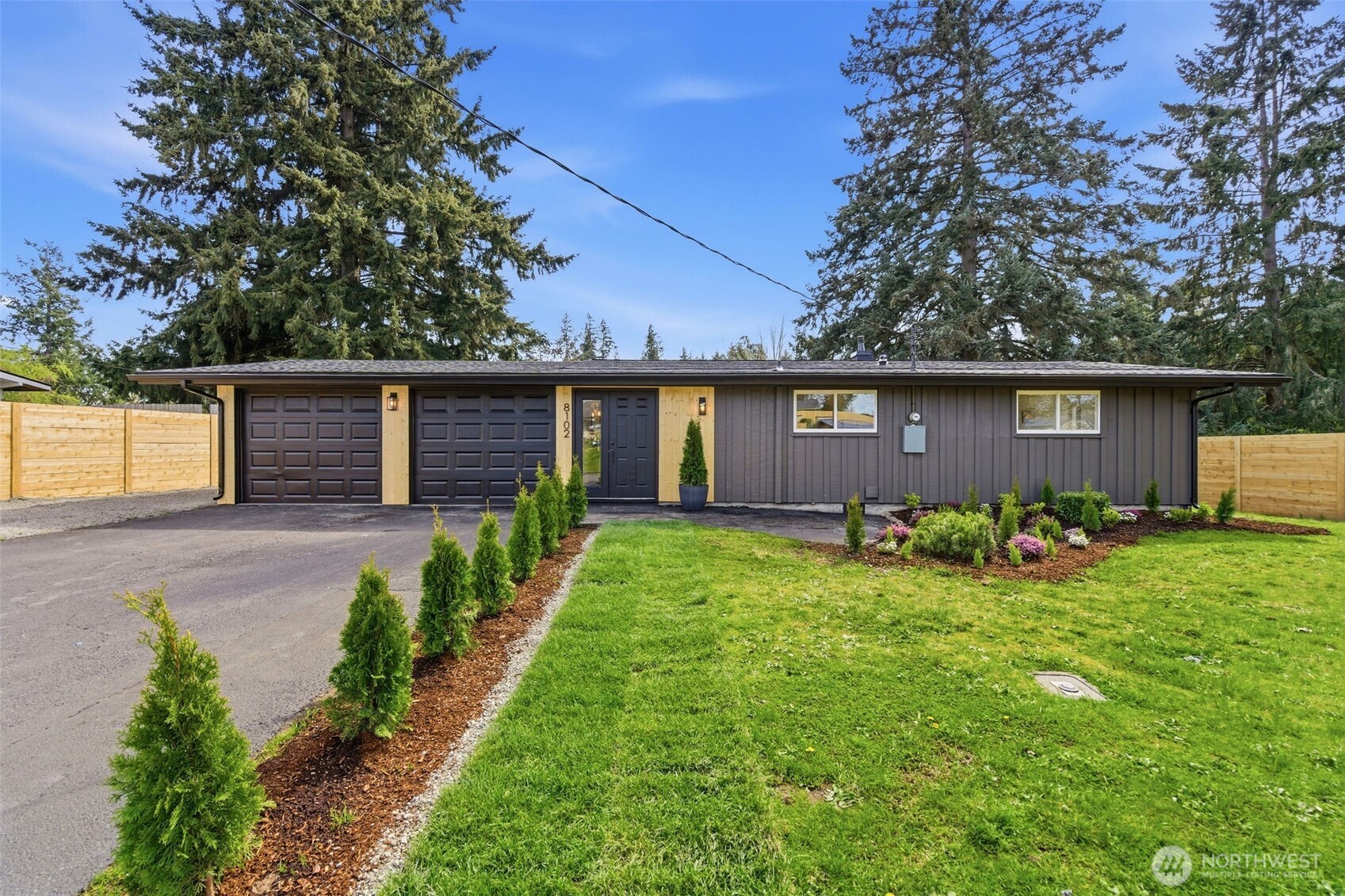 8102 Oakridge Drive SW Lakewood WA 98498