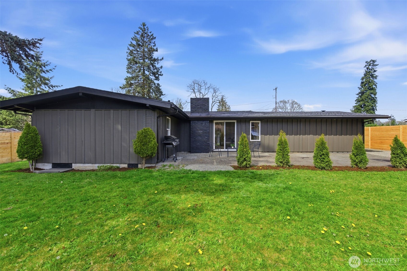 8102 Oakridge Drive SW Lakewood WA 98498