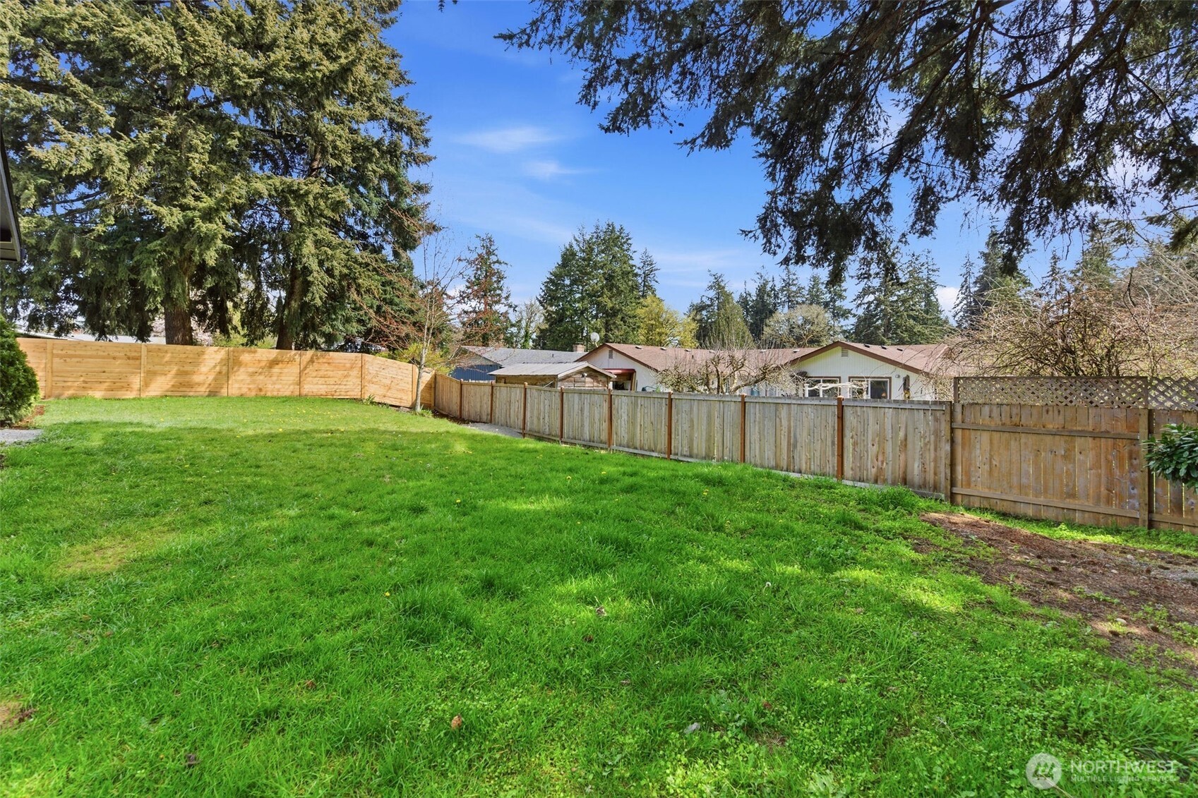 8102 Oakridge Drive SW Lakewood WA 98498