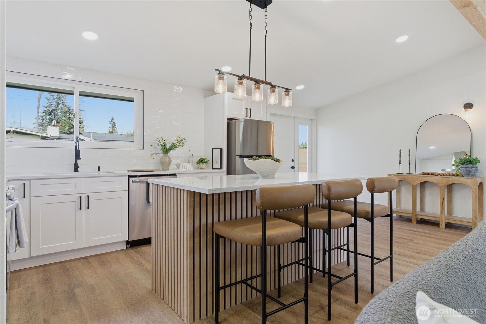 8102 Oakridge Drive SW Lakewood WA 98498